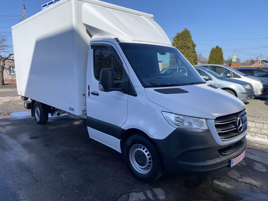 Продам автомобіль мерседес спринтер