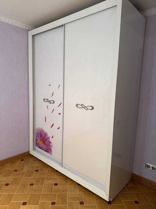 Впервые сдается 2 ком. кв от  м. Студенческая, 2 дом евроремонт,