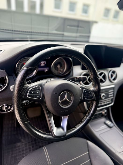 Mercedes-Benz CLA Shooting Brake Automático | Muito Estimado