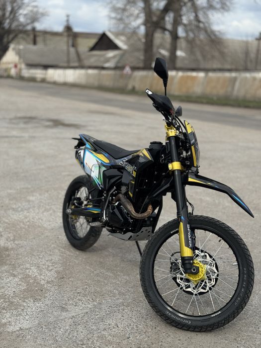 Продам Spark sp300-p1
