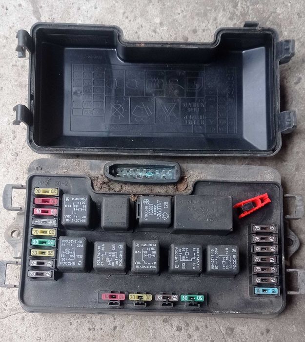 Блок предохранителей ВАЗ 2101-07,2108-99,2113-2115,2170-72,1117-19