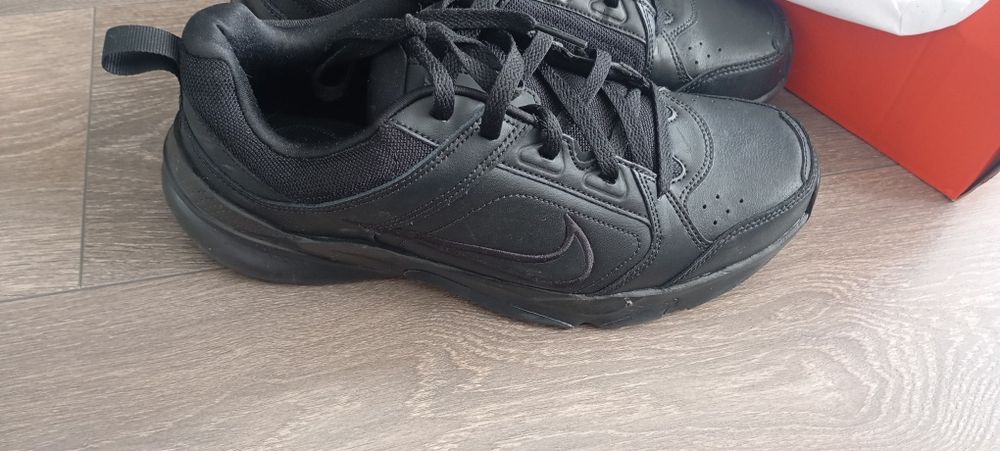 Buty Nike czarne nowe