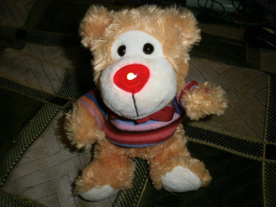 Поющий рождественский медведь игрушка со светящимся носом