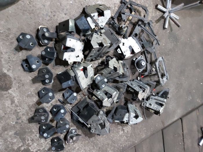 Замки двери бмв е39