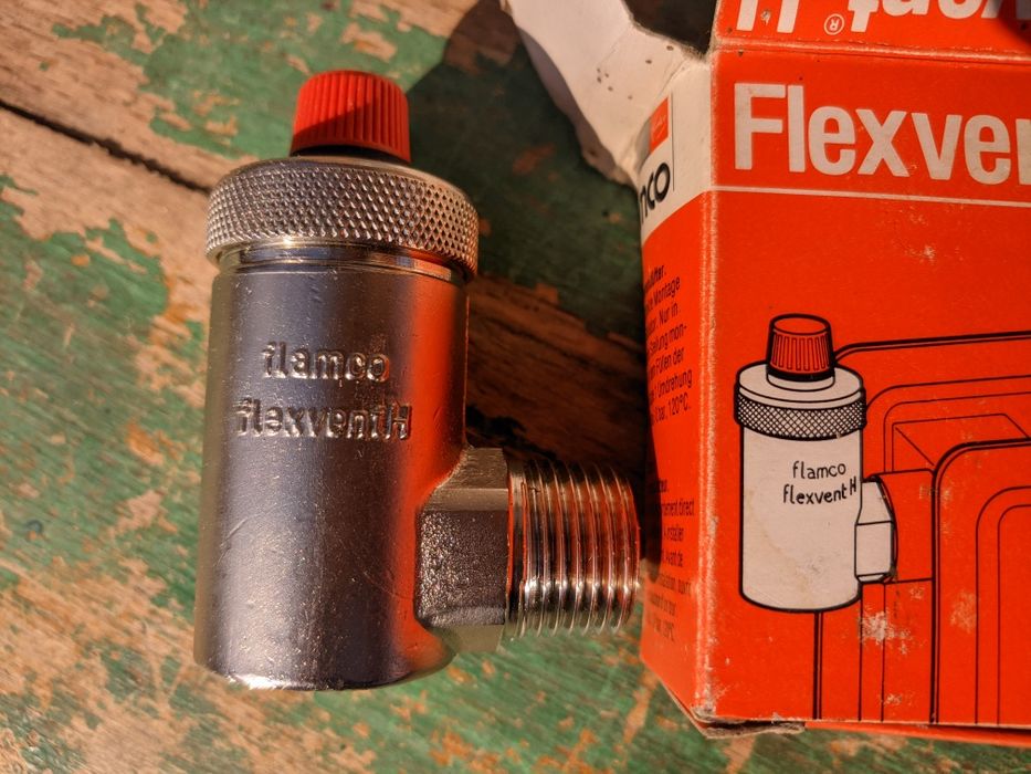Автоматичний повітрявідвідник Flexvent H 1/2