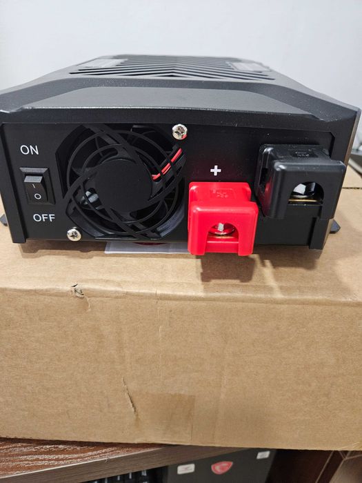 Інвертор DATOU BOSS TY-PSW-4000 (12/24В 4000W)