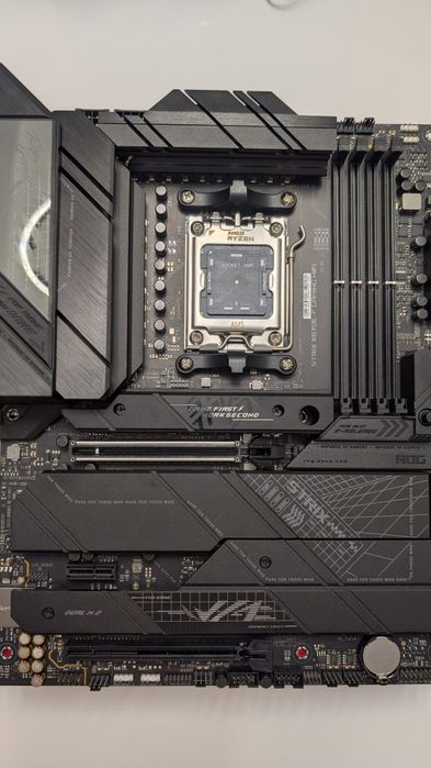 Płyta główna Asus Rog Strix X670E-F Gaming Wifi