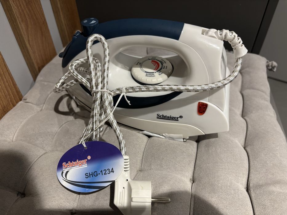 Утюг Schtaiger shg-1234