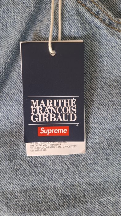Calções Supreme x Marithé François Girbaud (colab), em ganga.
