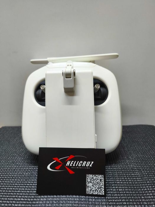 DJI Comando Phantom 3 (Adv e Pro)446591885326438402