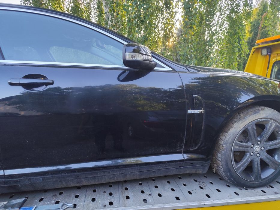 Jaguar xf x250 czarny Drzwi błotnik,lampa,klapa  części xf  W-wa