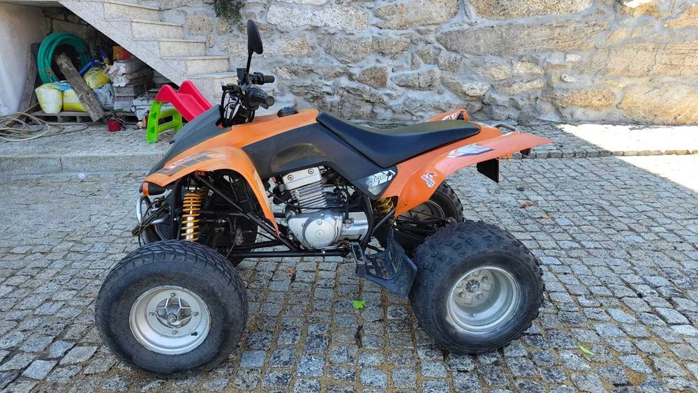 Moto 4 SMC Captain 300 2 Lugares