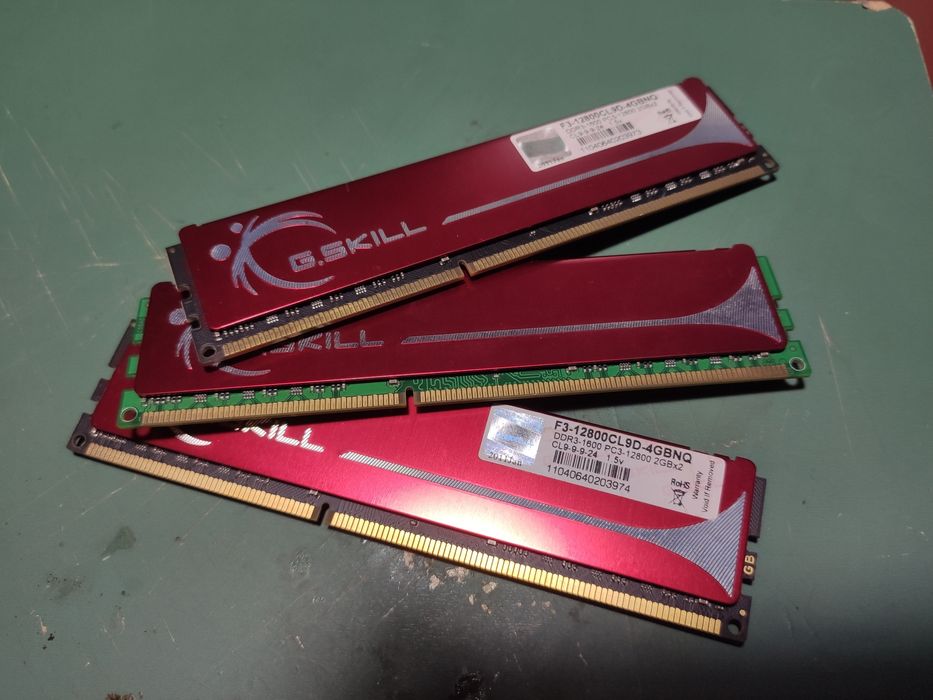 Оперативна пам'ять DDR 3. F3-12800CL9D