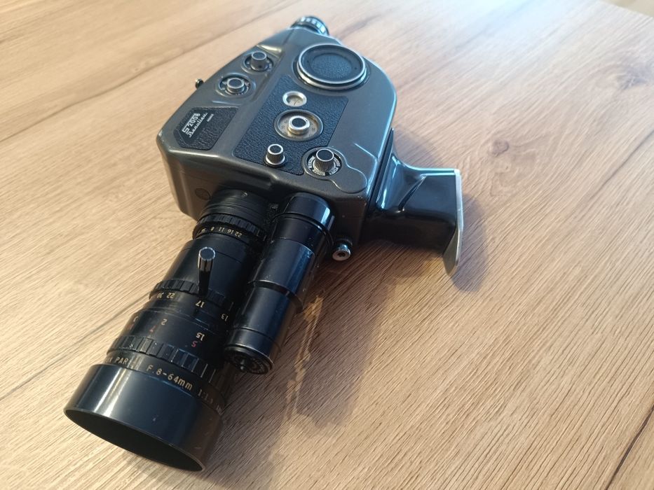 Kamera Beaulieu S2008 + Angénieux 8x64mm + ładowarka.