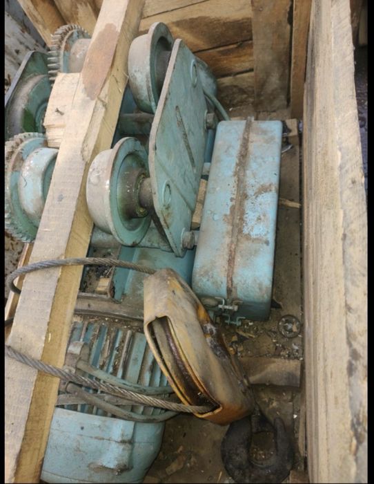 Тельфер Болгарія 1т 12 м таль електрична нова