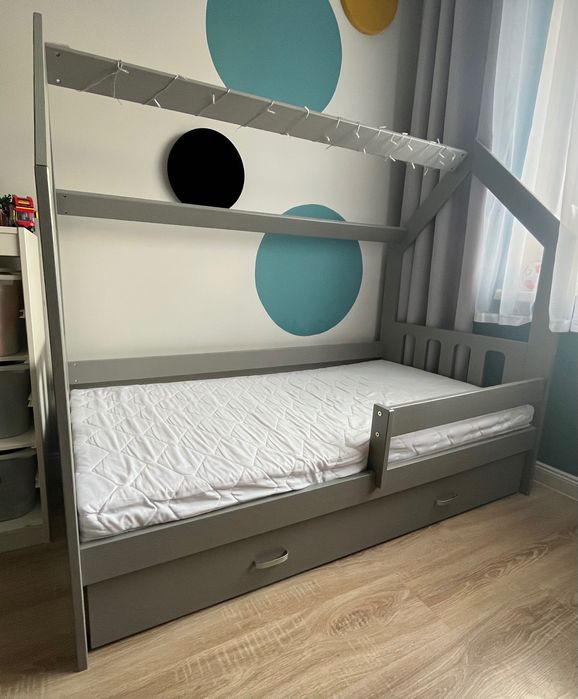 Łóżko domek dziecięce 80x160 z materacem