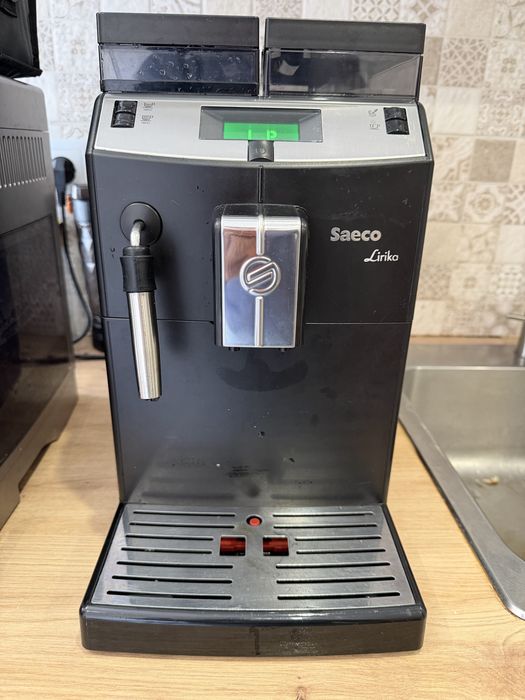 Maquina de cafe , grao , saeco (lirika )