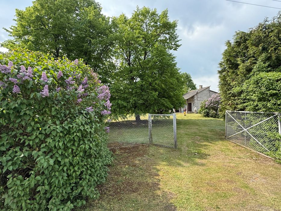 Siedlisko, działka 0,89 ha - 50 km od Warszawy z domem na wsi