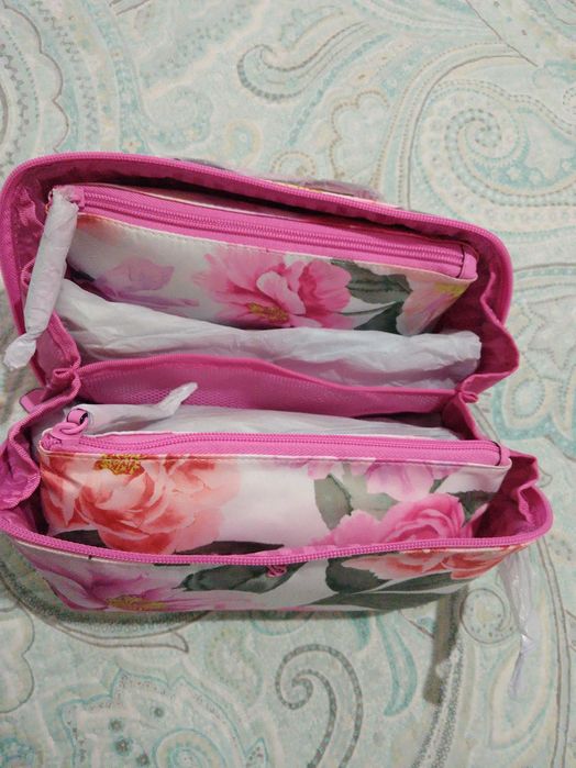 Bolsa de maquilhagem Vitória Secret Bombshell floral