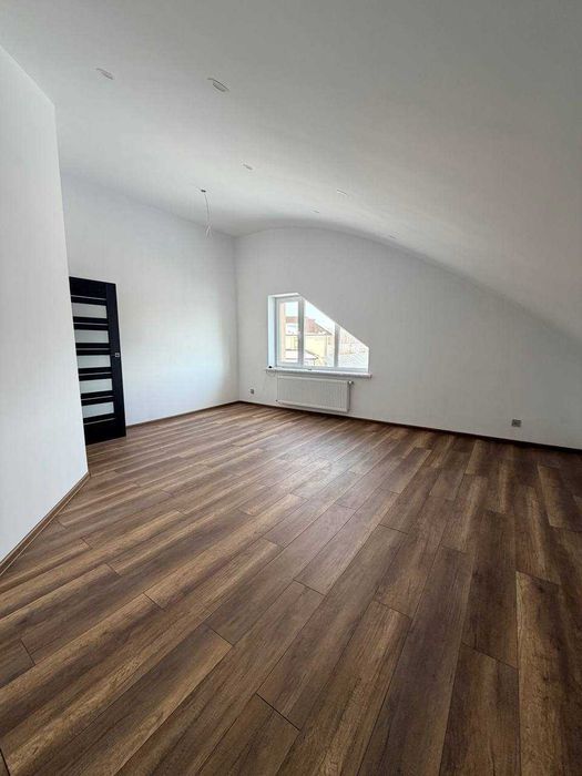 Будинок в передмісті Івано-Франківська