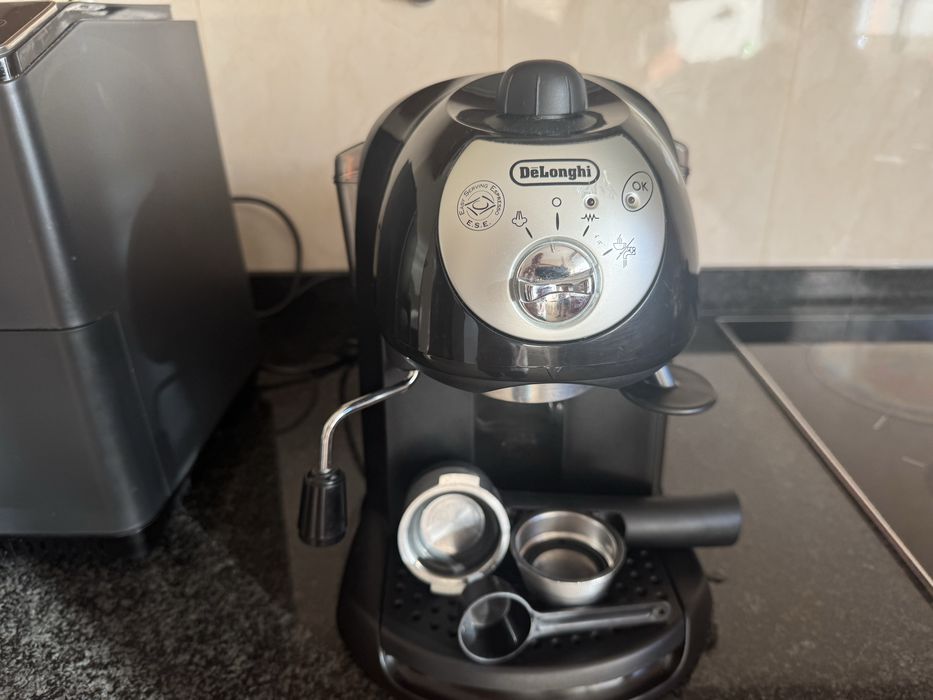 Maquina cafe moido delonghi
