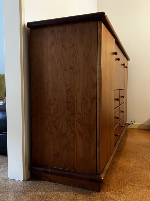 Aparador + móvel de TV em madeira maciça