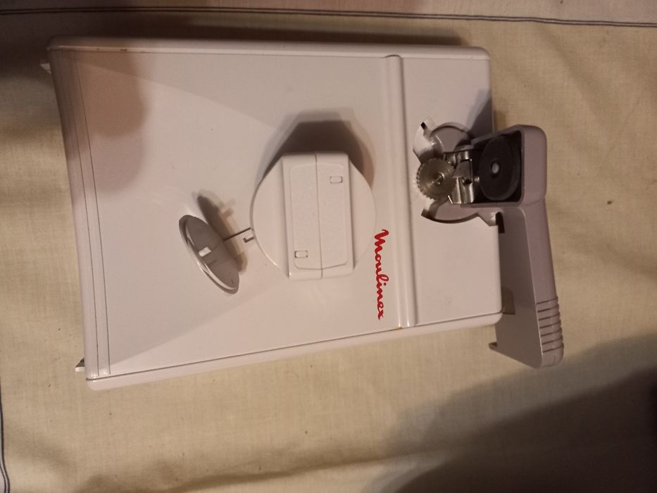 Afia facas e abre latas elétrico