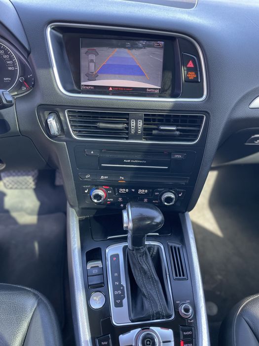 Продам audi q5 2014 quattro premium plus