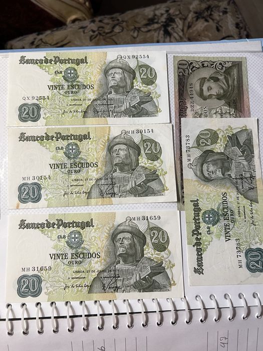 Tenho varias notas antigas