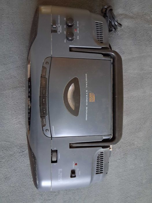 Radiomagnetofon VeraTron CD 165