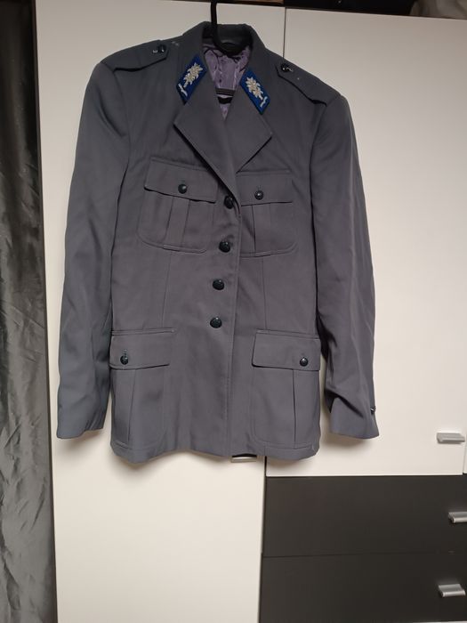 Sprzedam ubrania  milicyjne