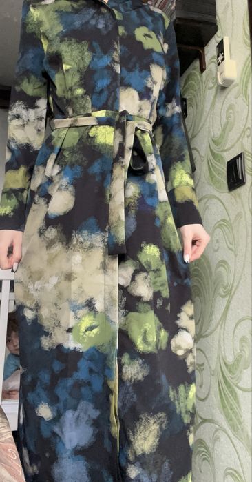 Довга жіноча сукня продам терміново