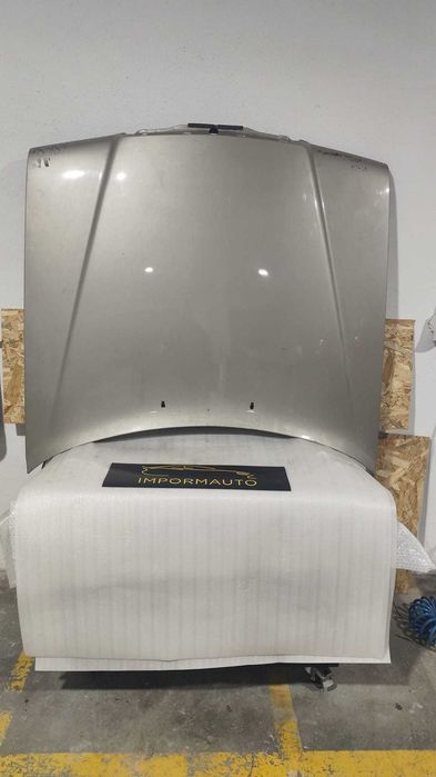 Capot com grelha  Mercedes 300 W124