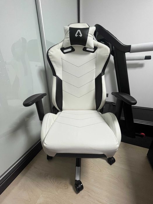 Cadeira Gaming Alpha Gamer Zeta Branca/Preta - NOVA