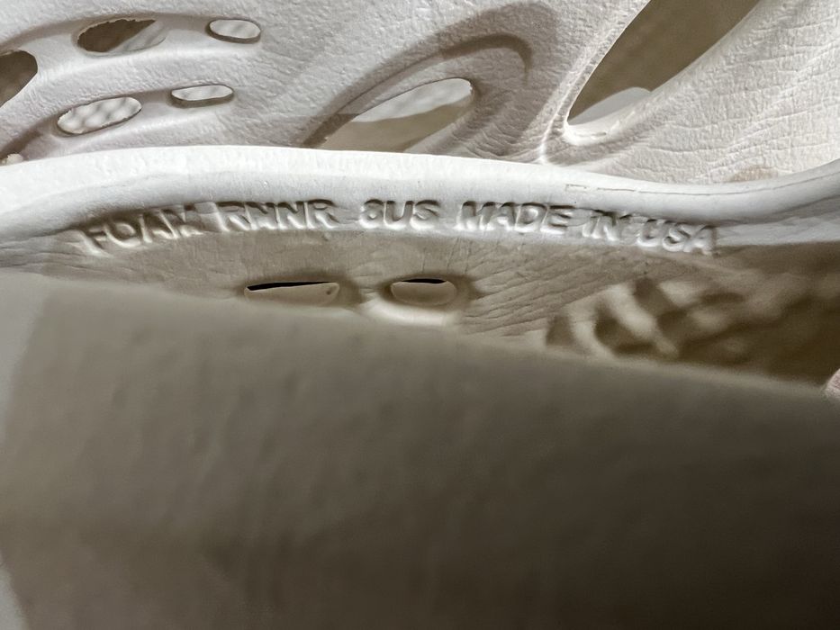 adidas gazelle silver green womens Yeezy 700 V3 'Fade Salt' ID1674