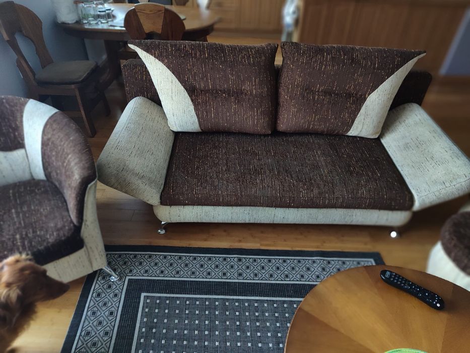 Fotel + pufy + kanapa z funkcja spania