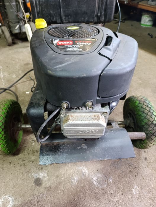Kosiarka traktorek silnik spalinowy Briggs & Stratton 17 Km pompa olej