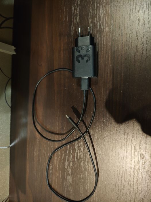 Продам блок зарядки Motorola  33w