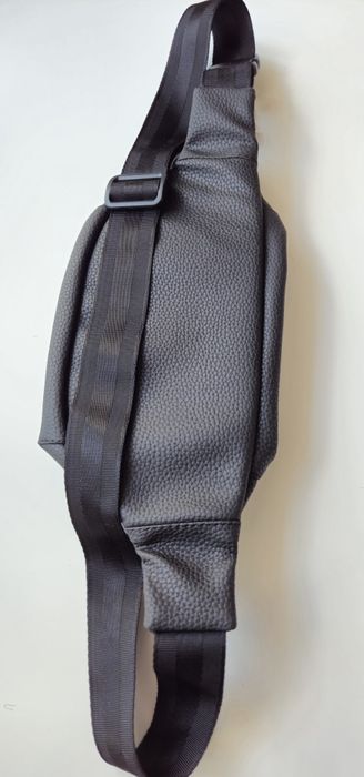 Сумка, бананка чорна унісекс