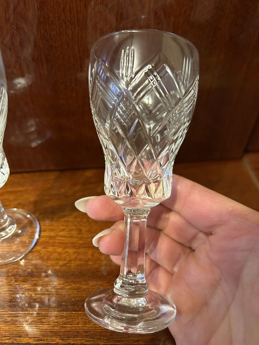 Келихи кришталеві