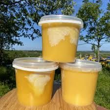 Мед з власної пасіки.