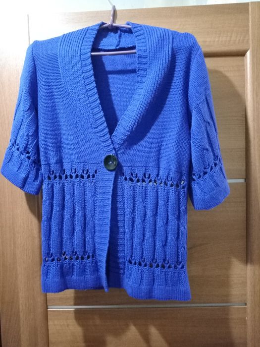 Продам     желетку