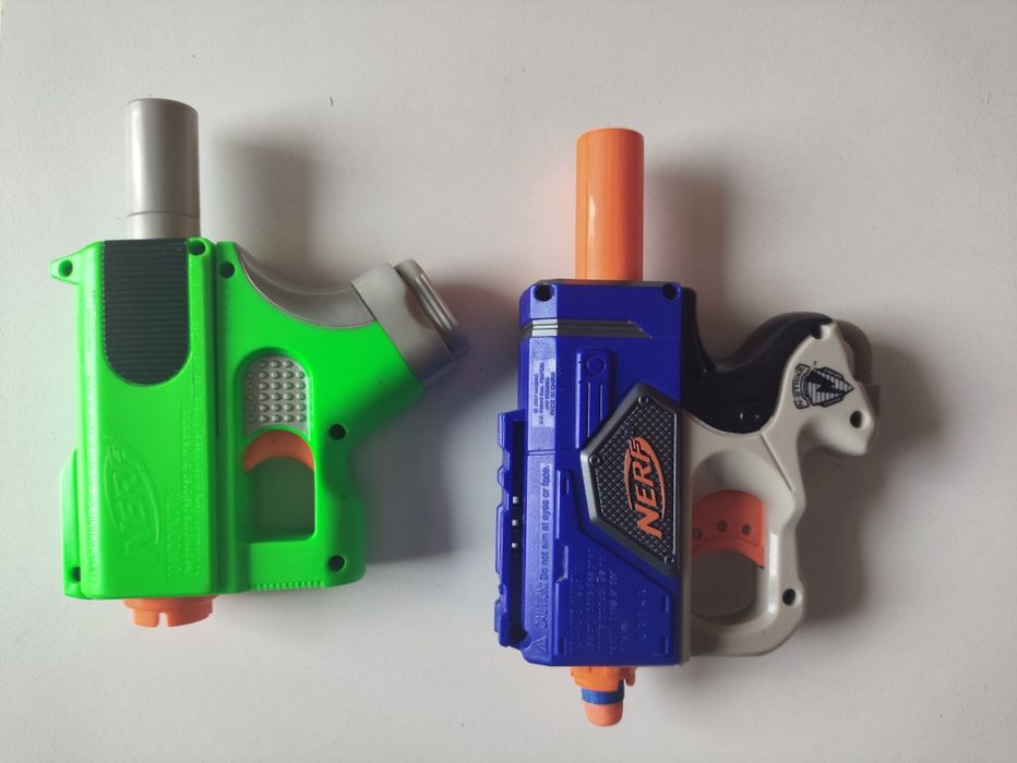2 pistolas Nerf  usadas em bom estado