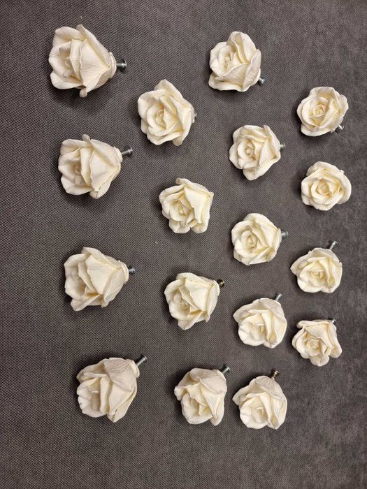 Ручки для меблів рози