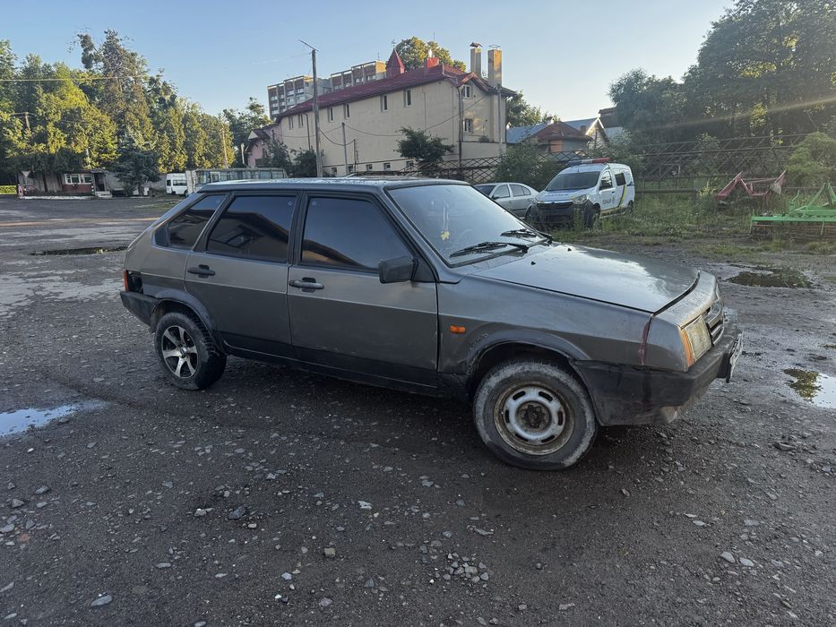 Ваз 2109 заводиться і їде