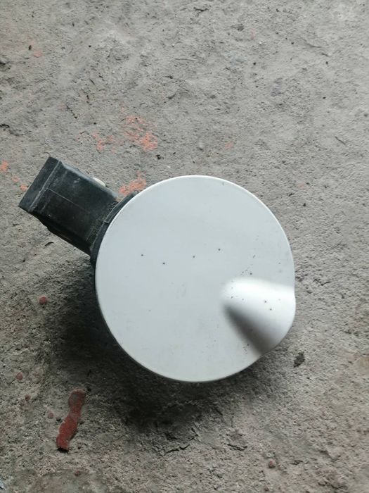 Кришка баку та різне на Фіат Добло