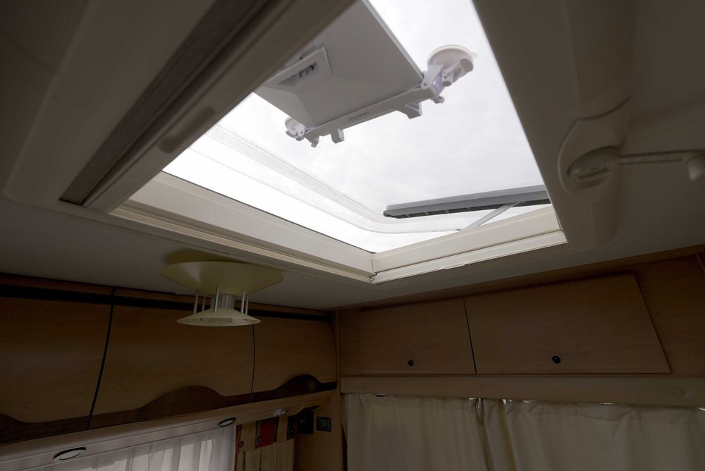 Autocaravana Bürstner T595 2.8 HDI | 36.100 km | Solar 420W + LiFePO4