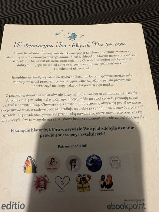 Flaw(less) Marta Łabęcka