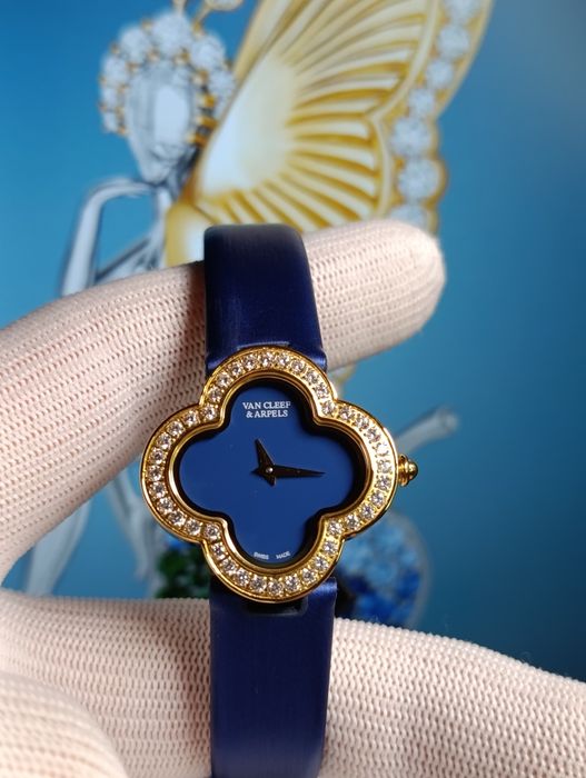 Годинник Van Cleef & Arpels Alhambra