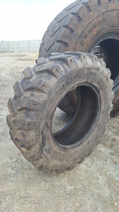 12.5-20 BKT MPT 570 12PR 12,5/20 opona bez napraw